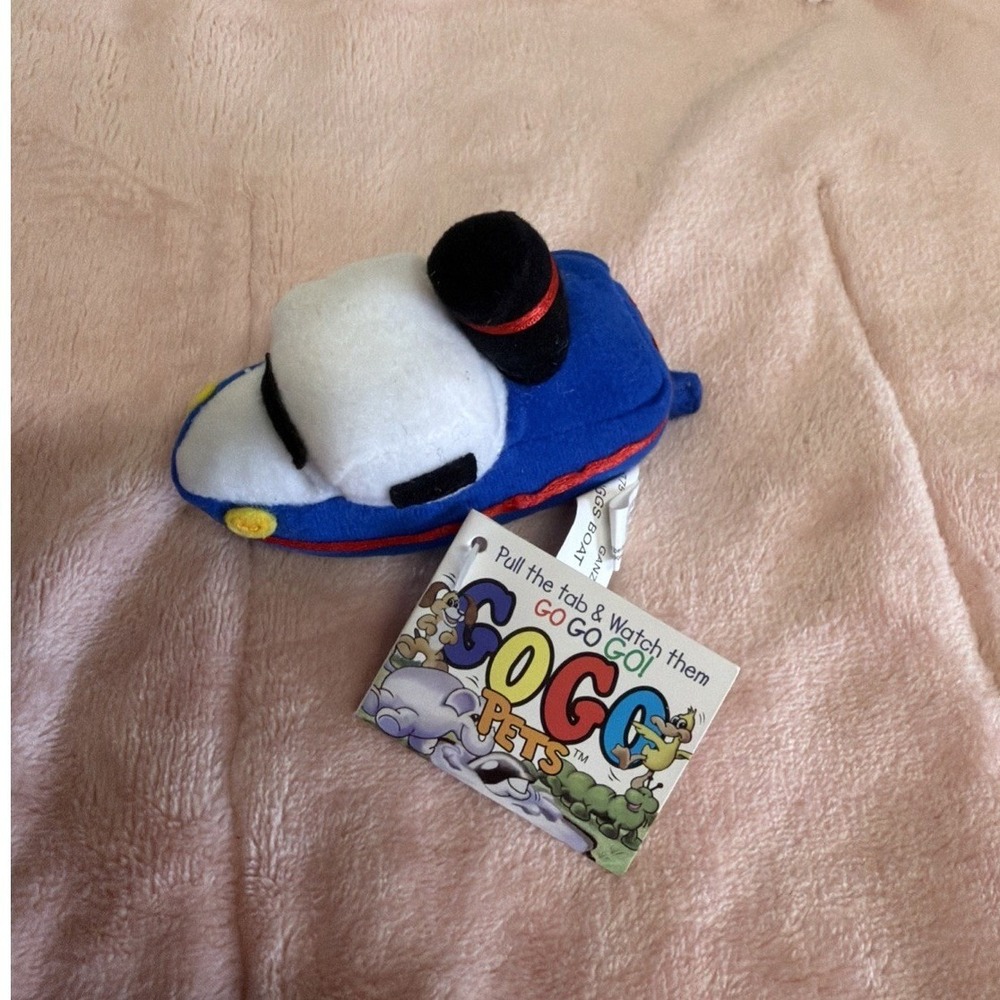 Vintage 1993 Blue Ganz Go Go Tug Boat Vibrating Plush Pull String Working